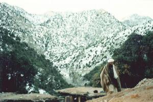 Prosecution-photos-offer-rare-glimpse-of-Bin-Ladens-Afghan-hideaway (2)